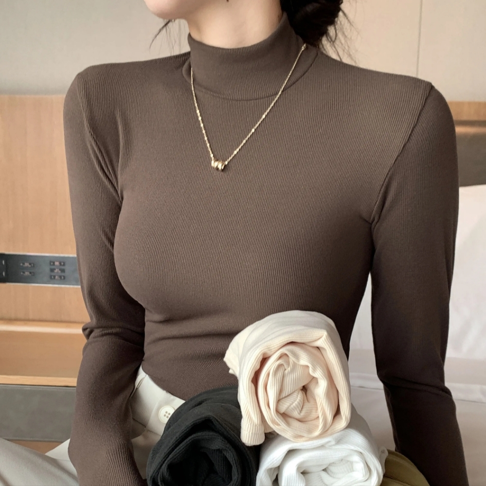 Women's turtle neck shirt. Comes in many colors and sizes.Message me if you want